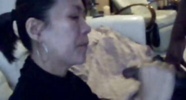 তার খালি পাছায় একটু বাংলা সেক্সি ভিডিও মুভি তেল মেখে শালিনা নিজেকে মালিশ করতে প্রস্তুত