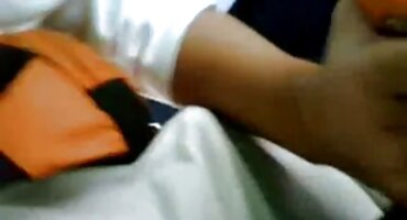 এটি একটি ট্রেডমিল পরে একটি বিএফ সেক্সি শিশ্ন উপর বসতে খুব সুন্দর