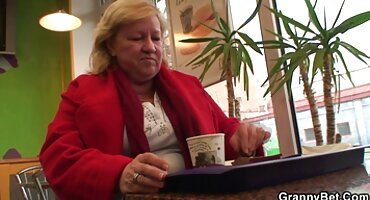 চর্মসার Maisie একটি পাম্প আপ প্রতিবেশী একটি সদস্য ডিজাইন সেক্সি বিএফ সেক্সি বিএফ বিএফ করেছেন