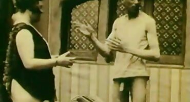 বন্ধুরা এমন চমত্কার গাধা বেড়েছে সেক্স ভিডিও সেক্সি ভিডিও যে মালিশকারীরা প্রতিরোধ করতে পারেনি এবং এই দুশ্চরিত্রাগুলিকে টেবিলের উপর রেখেছিল।