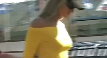 মোটা মহিলাটি squirted এবং সমগ্র ক্রু বিএফ সেক্সি splattered