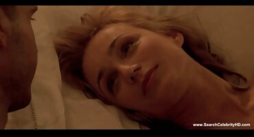 সেক্সি মেয়ে দুপুরের খাবারের সময় লোকটিকে চোদার হিন্দি সেক্সি বিএফ জন্য প্রলুব্ধ করে।