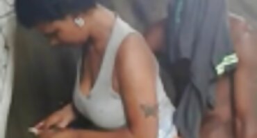 সে মাঝরাতে বেশ্যা বিএফ সেক্সি বিএফ পড়ে গেল এবং পাছায় চুদতে গেল।