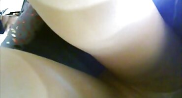 একটি লোকের সাথে দৌড়ে গিয়ে ঘেটো থেকে একটি শিশ্ন ডাবলু ডাবলু সেক্সি ভিডিও দিয়ে যৌনসঙ্গম করতে গেল