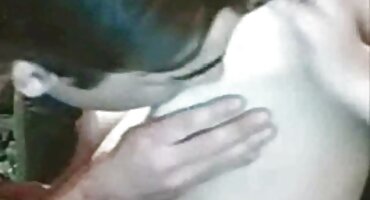 লোকটি স্খলিত এবং ভগ মধ্যে milf হিন্দি সেক্সি বিএফ যাও