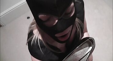 ছোট এবং লোকাল সেক্সি বিএফ অ্যাঞ্জেল ইয়ংস-এর আন্তঃজাতিক আত্মপ্রকাশ থ্রিসম