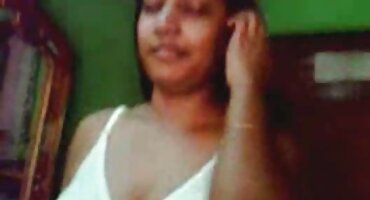 সৎভাই এলসা জিনকে একটি সেক্সি সেক্স ভিডিও বড় মোটা ডিক দিয়ে সান্ত্বনা দিচ্ছেন।